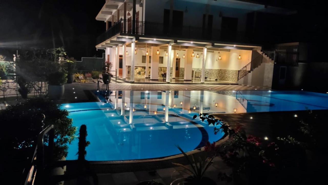 Paradise Hilltop Villa & Apartment Гале Екстериор снимка